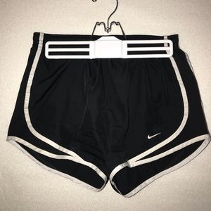 MOVING! MUST GO! NIKE shorts